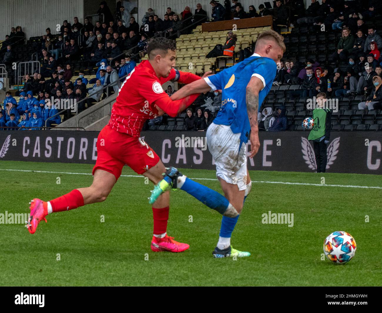 Dumbarton, Scozia. REGNO UNITO. 8th febbraio 2022: La partita della UEFA Youth League tra Rangers e Sevilla (u19s) nello stadio di Dumbarton, Scozia. Foto Stock