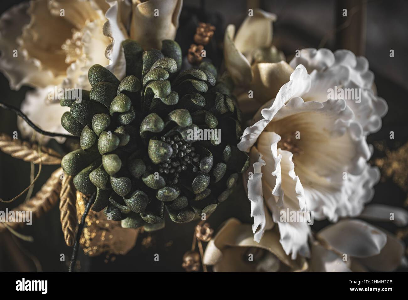 Dettagli di decorazione torta di nozze in stile di lusso, primo piano Foto Stock