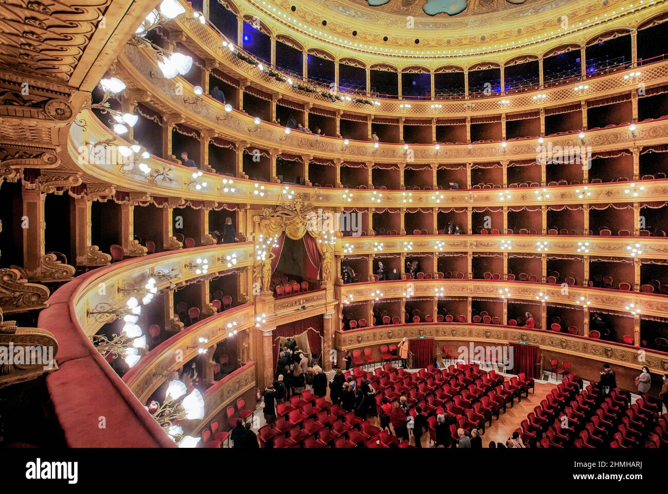Sala con palchi del Teatro massimo nel centro storico, Palermo, Sicilia, Italia Foto Stock
