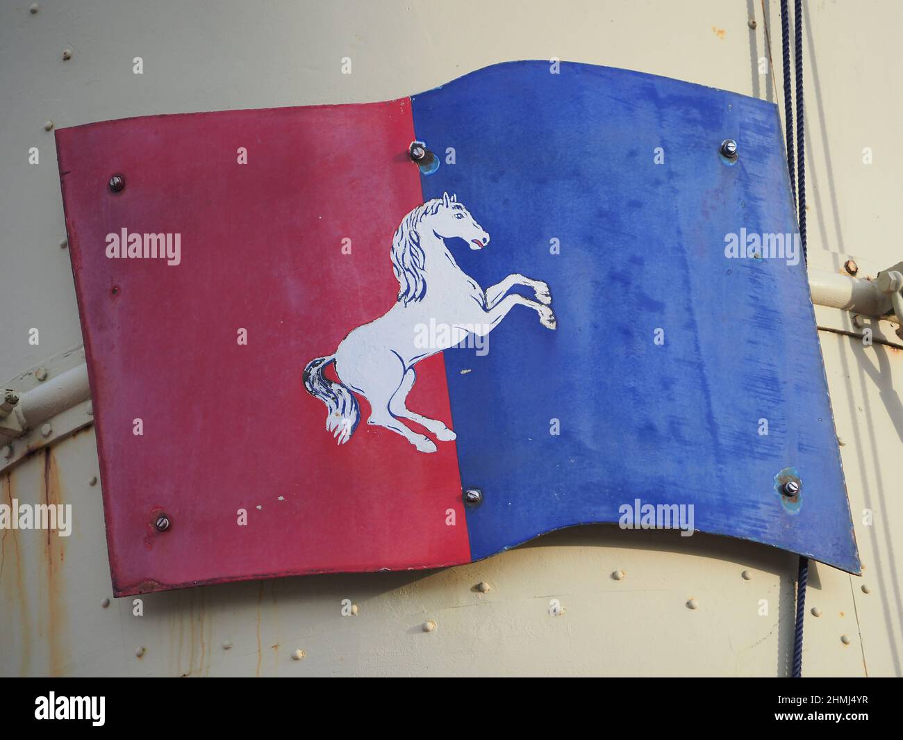 Gillingham, Kent, Regno Unito. 10th Feb 2022. Lo storico piroscafo Medway Queen al Molo di Gillingham, Kent, riaprirà i visitatori il sabato dopo essere stato recentemente ristrutturato a Ramsgate. La nave ha aiutato ad evacuare 7.000 uomini da Dunkerque. Credit: James Bell/Alamy Live News Foto Stock