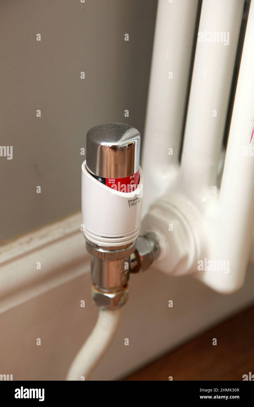 Valvola del radiatore impostata su Max. Foto Stock