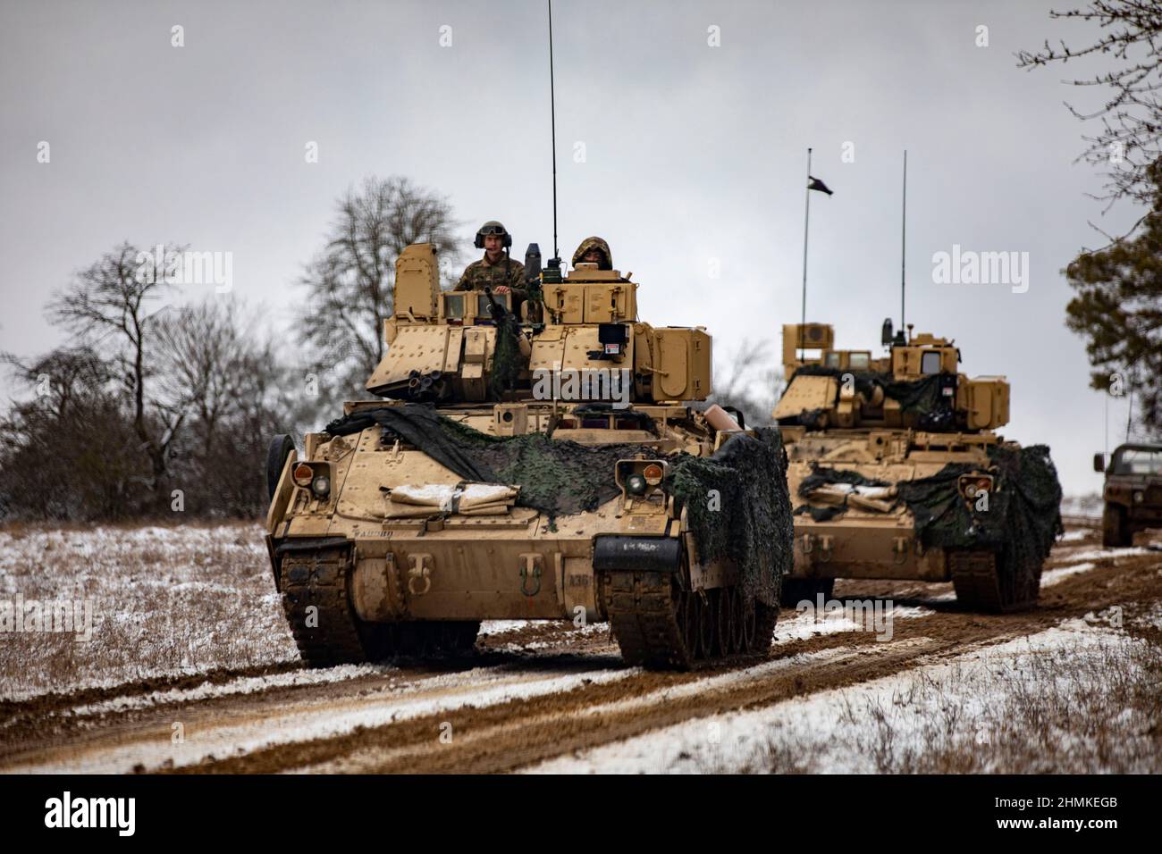 L'Esercito degli Stati Uniti e altre 14 nazioni stanno partecipando ad Allied Spirit, un'esercitazione di addestramento condotta del comando dell'Esercito degli Stati Uniti diretta dall'Europa e dall'Africa, 7th progettata per sviluppare e migliorare l'interoperabilità e la disponibilità dei partner chiave della NATO in tutte le funzioni di combattimento specificate. (STATI UNITI Esercito foto di SPC. Nathaniel Gayle) Foto Stock