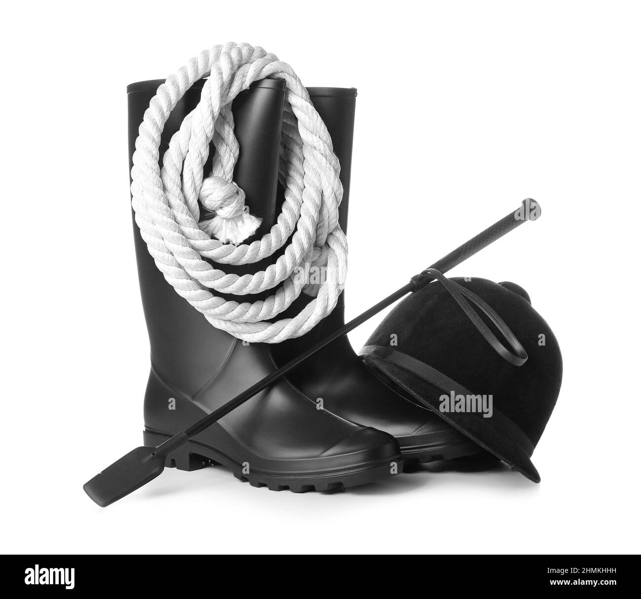 Set di attrezzature per l'equitazione su sfondo bianco Foto Stock