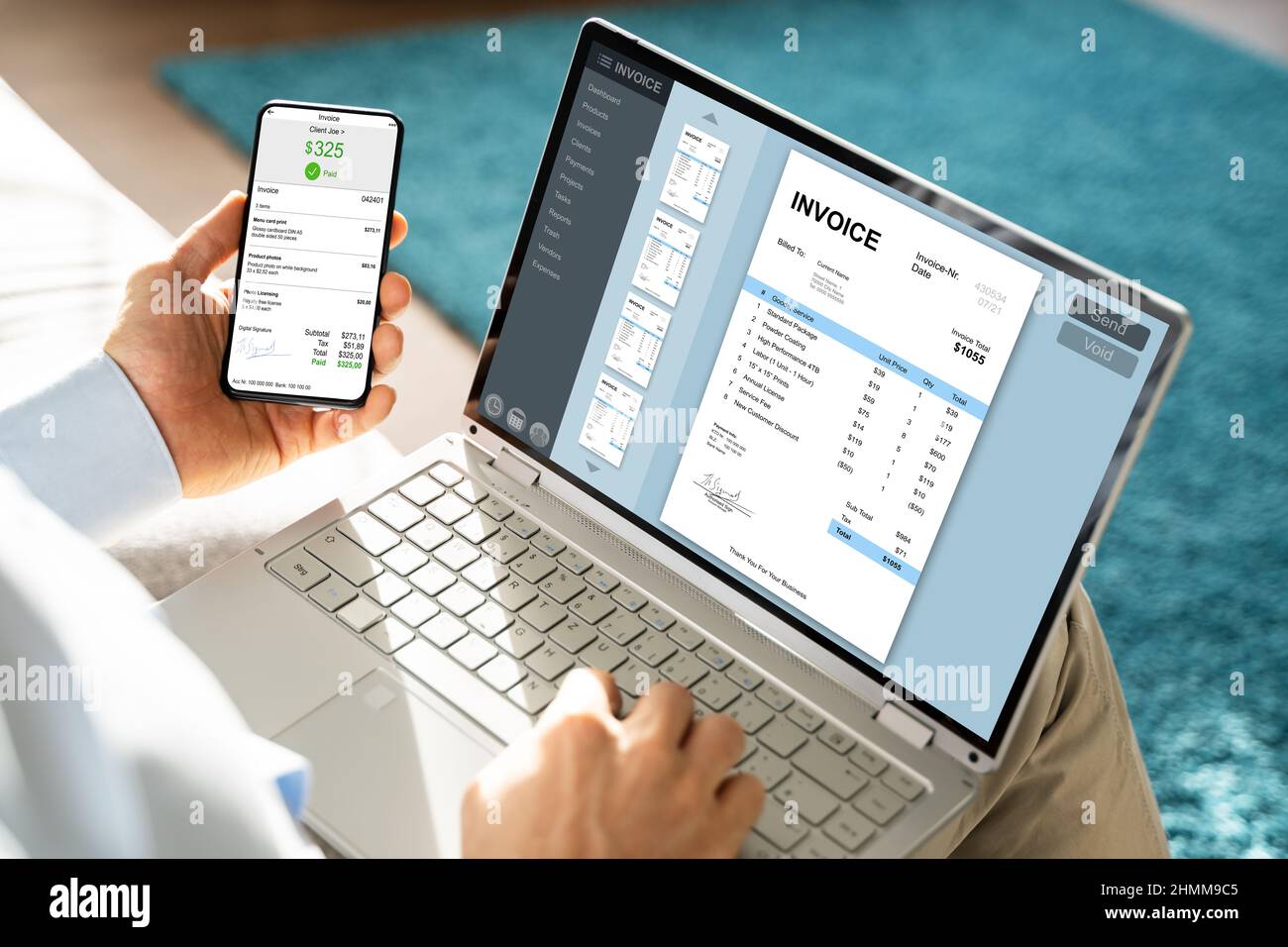 E Software fiscale e contabile per la fatturazione a casa Foto Stock