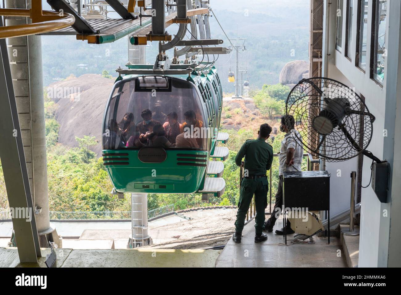 Kollam, India - Gennaio 2022: La funivia per raggiungere il Parco Naturale del Centro Terra di Jatayu Foto Stock