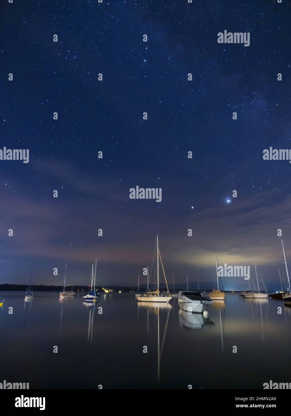 Cielo stellato al lago Starnberg, Germania, Baviera Foto Stock