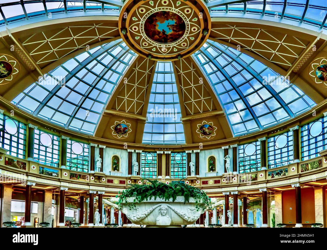 Il Trafford Palazzo al Trafford Centre. Foto Stock