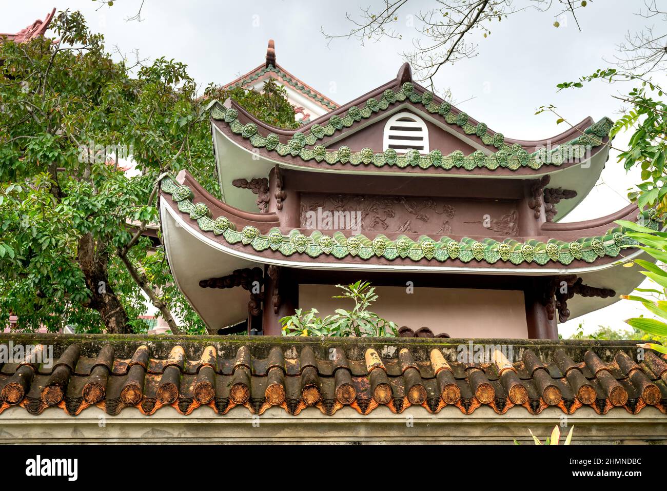 Pagoda di Thien Hung, Città di Quy Nhon, Provincia di Binh Dinh, Vietnam - 2 gennaio 2021: Foto della Pagoda di Thien Hung nella Città di Quy Nhon, Provincia di Binh Dinh, V Foto Stock