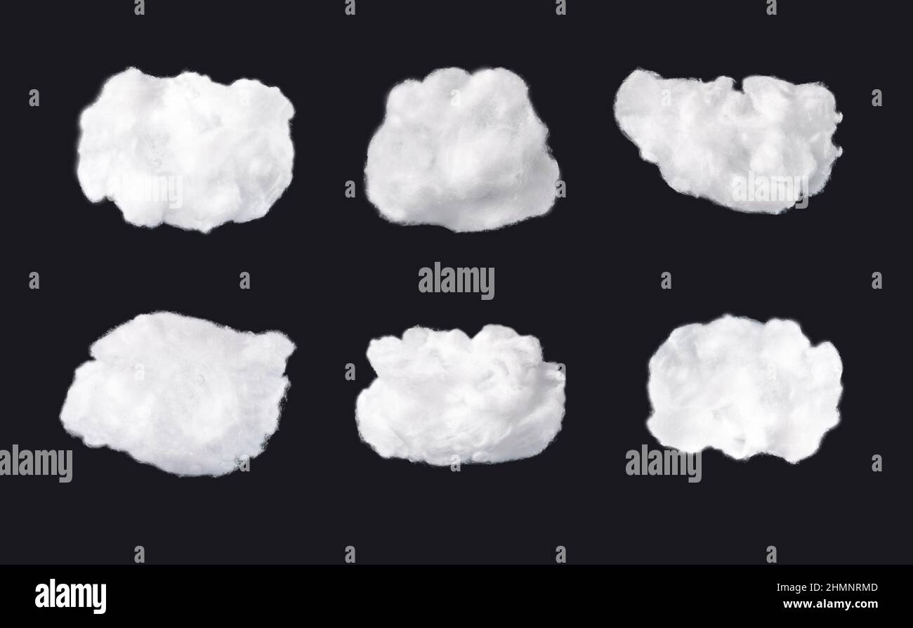 Le nuvole di cotone si isolano su sfondo nero. Concetto di tempo nuvoloso. Foto di alta qualità Foto Stock