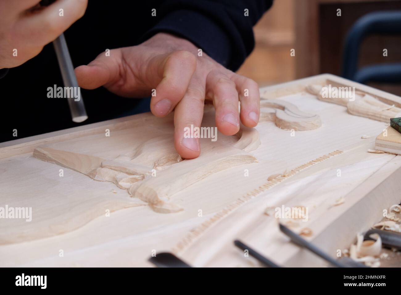 Artigiano di legno al lavoro Foto Stock