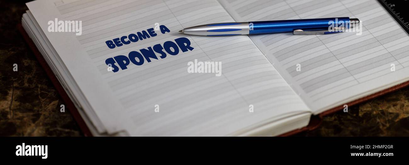 Testo diventa uno sponsor su note con spazio copia. Supporto finanziario o concetto di donazione di beneficenza. Foto Stock