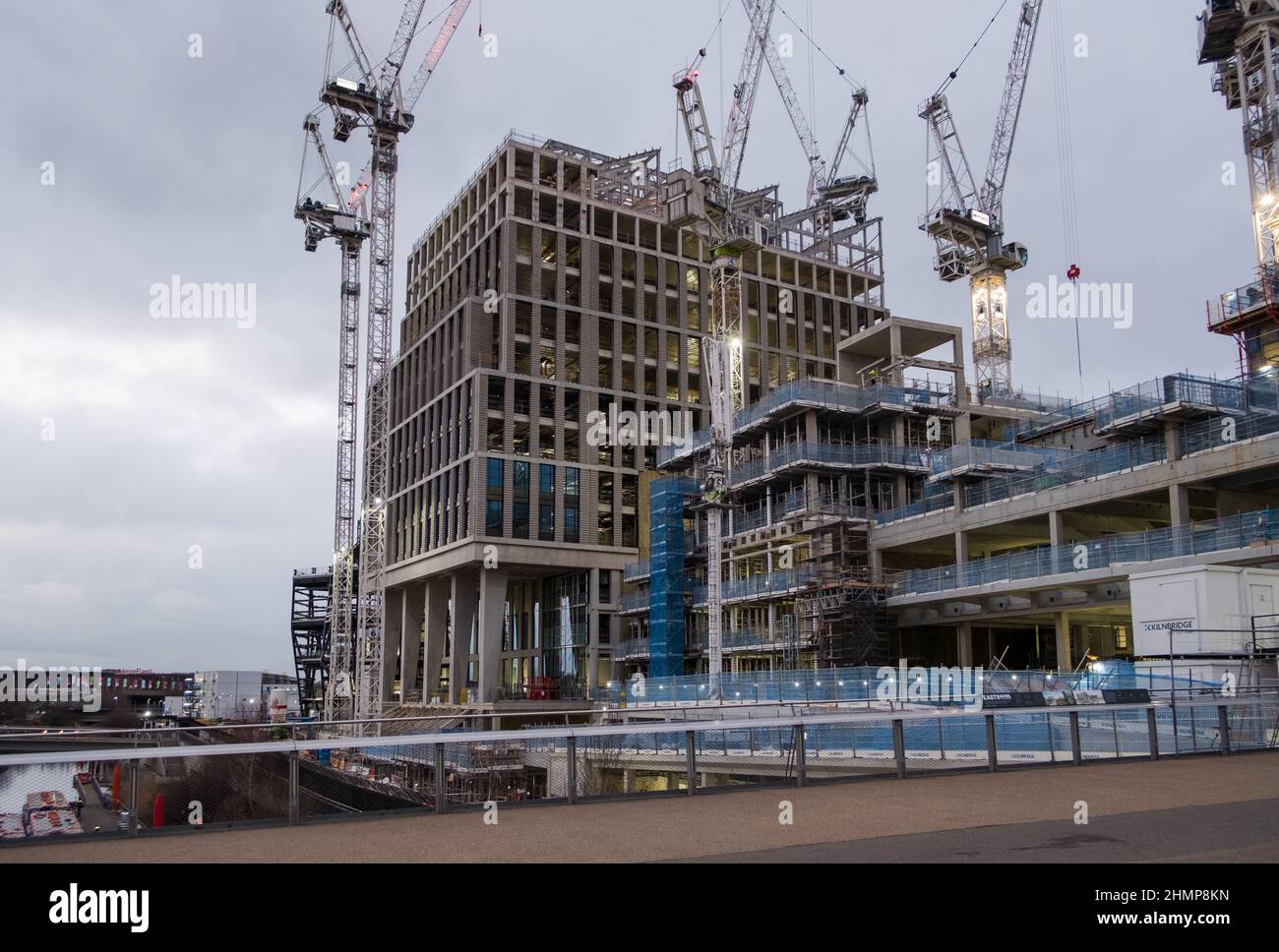 Costruzione della Stratford Waterfront / East Bank area che ospiterà il V&A, Sadlers Wells, la BBC e l'UAL London College of Fashion. Foto Stock