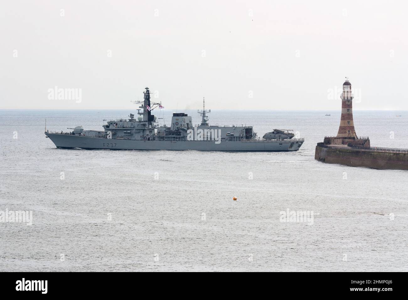 Royal Navy Frigate F237 Westminster lascia l'abbigliamento fluviale a Sunderland, Inghilterra nord-orientale, Regno Unito 24 -7-2010 Foto Stock