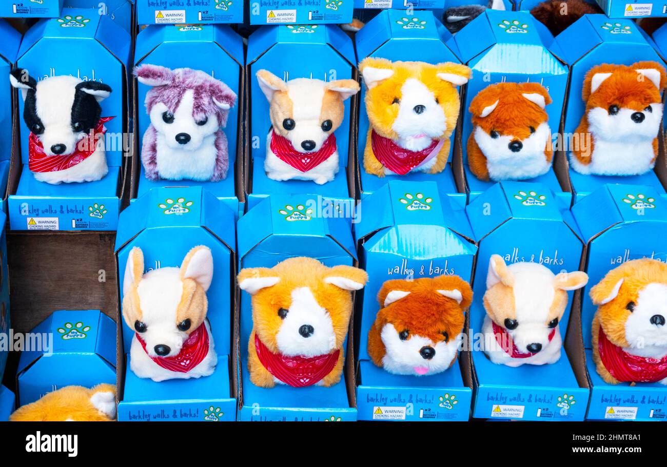 Barkley cammina e abbaia giocattoli ripieni per bambini Foto Stock