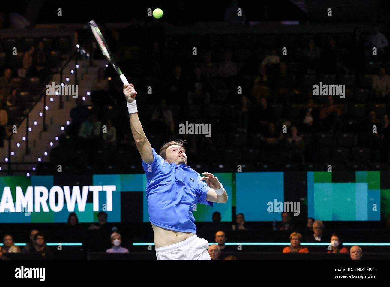 Rotterdam, Paesi Bassi. 12th Feb 2022. ROTTERDAM, PAESI BASSI - FEBBRAIO 12: Nicolas Mahut di Francia durante il torneo mondiale di tennis ABN AMRO 49e a Rotterdam Ahoy il 12 Febbraio 2022 a Rotterdam, Paesi Bassi (Foto di Herman Dingler/Orange Pictures) Credit: Orange Pics BV/Alamy Live News Credit: Orange Pics BV/Alamy Live News Foto Stock