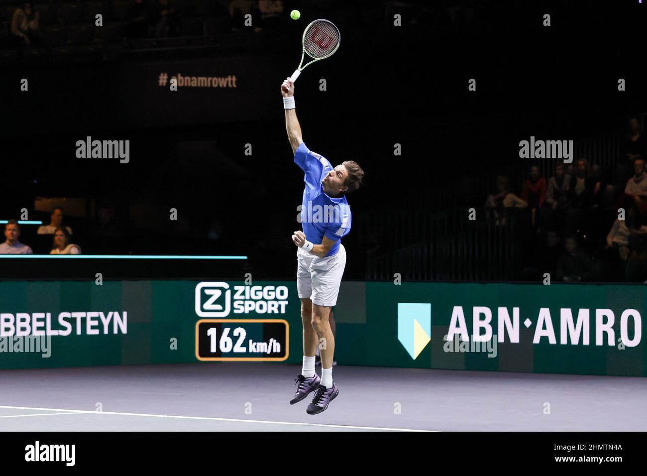 Rotterdam, Paesi Bassi. 12th Feb 2022. ROTTERDAM, PAESI BASSI - FEBBRAIO 12: Nicolas Mahut di Francia durante il torneo mondiale di tennis ABN AMRO 49e a Rotterdam Ahoy il 12 Febbraio 2022 a Rotterdam, Paesi Bassi (Foto di Herman Dingler/Orange Pictures) Credit: Orange Pics BV/Alamy Live News Credit: Orange Pics BV/Alamy Live News Foto Stock