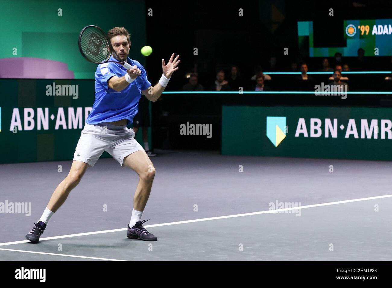 Rotterdam, Paesi Bassi. 12th Feb 2022. ROTTERDAM, PAESI BASSI - FEBBRAIO 12: Nicolas Mahut di Francia durante il torneo mondiale di tennis ABN AMRO 49e a Rotterdam Ahoy il 12 Febbraio 2022 a Rotterdam, Paesi Bassi (Foto di Herman Dingler/Orange Pictures) Credit: Orange Pics BV/Alamy Live News Credit: Orange Pics BV/Alamy Live News Foto Stock
