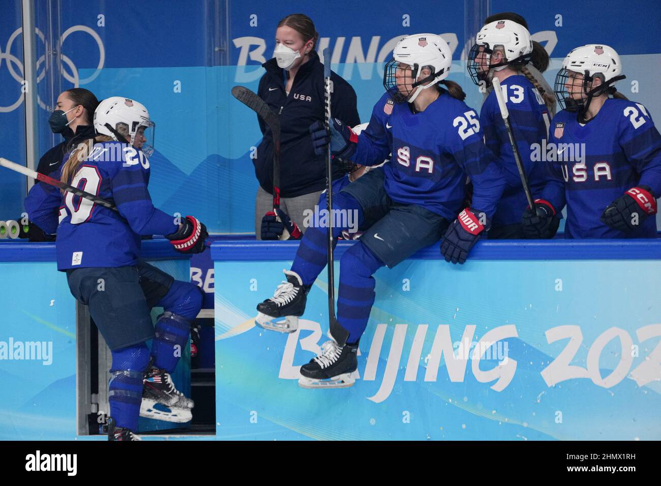 Giochi di hockey su ghiaccio immagini e fotografie stock ad alta  risoluzione - Alamy