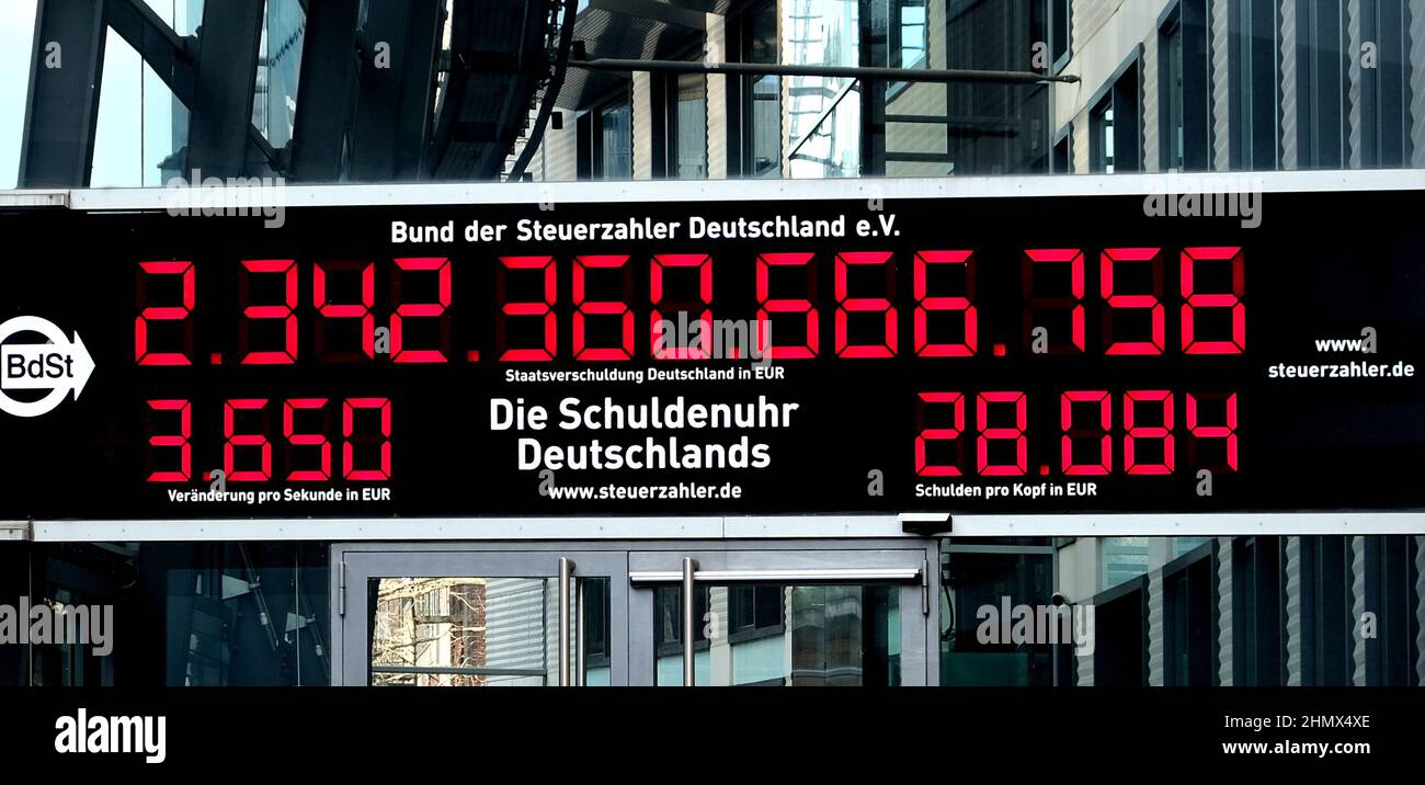 Berlino, Germania, 28 gennaio 2022, "l'orologio del debito tedesco", presso l'Associazione dei contribuenti. Foto Stock