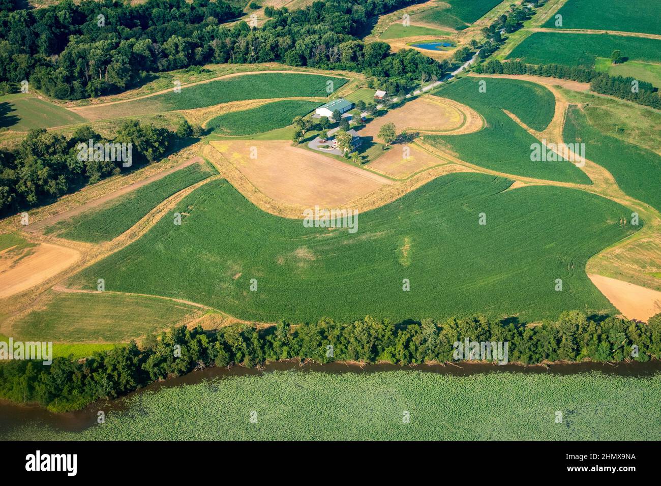 Antenna di terreno agricolo lungo la costa orientale del Maryland Foto Stock