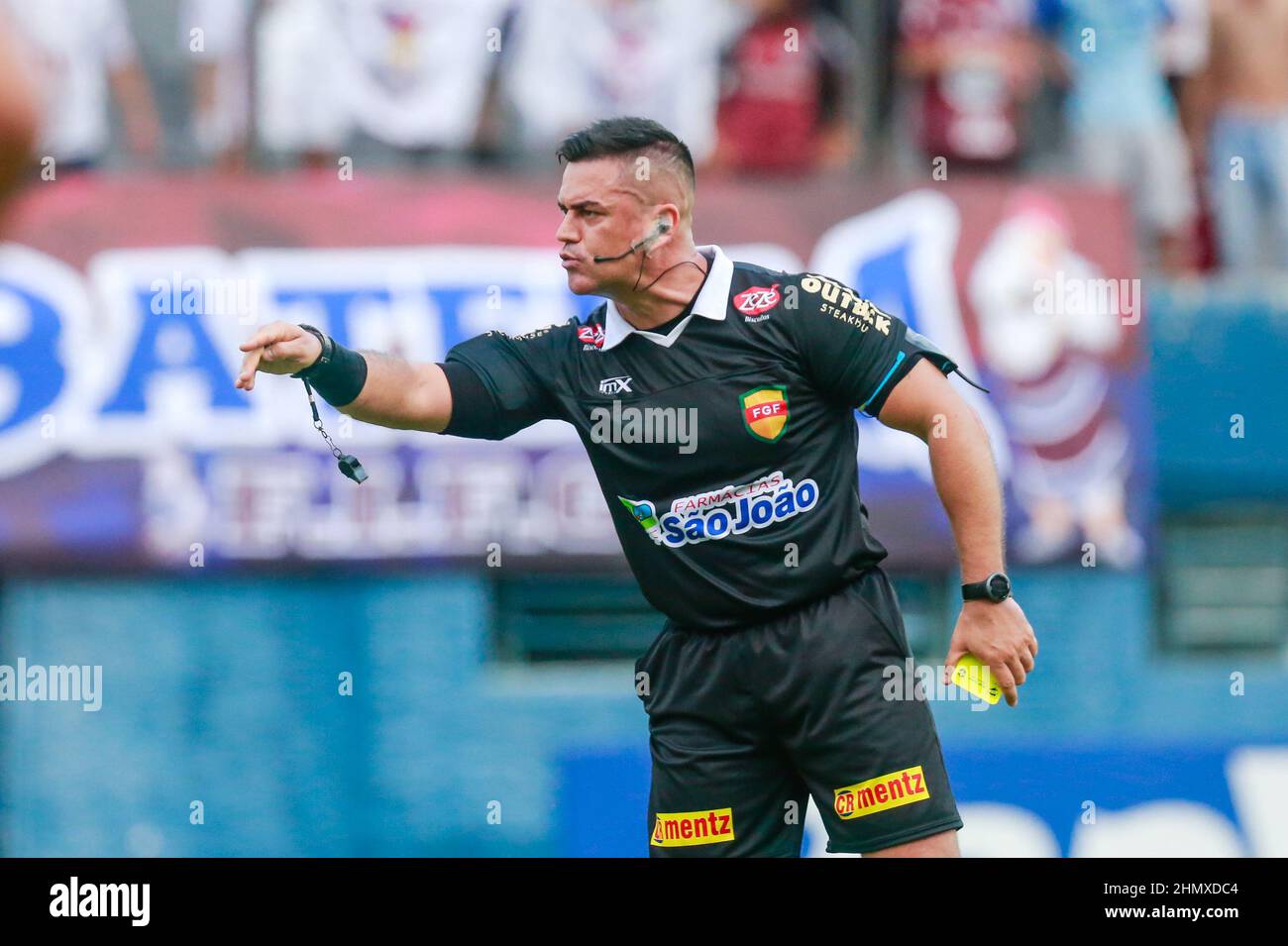 Caxias do sul, Brasile. 12th Feb 2022. RS - Caxias do sul - 02/12/2022 - GAUCHAO 2022, CAXIAS X INTERNATIONAL. Arbitro Roger Goulart durante la partita Caxias x Internacional, all'Estadio Centenario, per il Campeonato Gaucho 2022. Foto: Luiz Erbes/AGIF/Sipa USA Credit: Sipa USA/Alamy Live News Foto Stock
