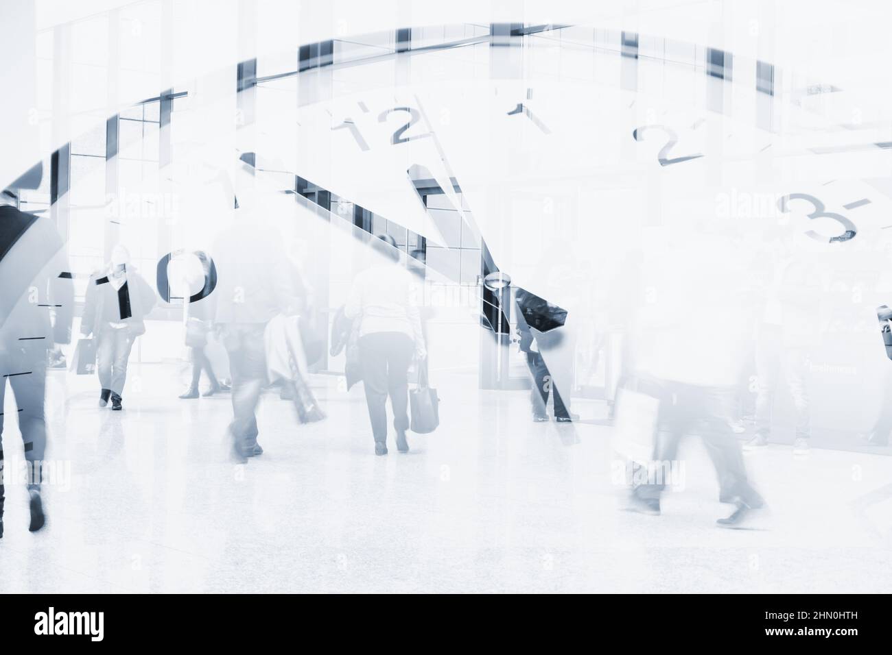 Business Times ore concetto persone hanno affollato la sovrapposizione a piedi con clock di tempo Foto Stock