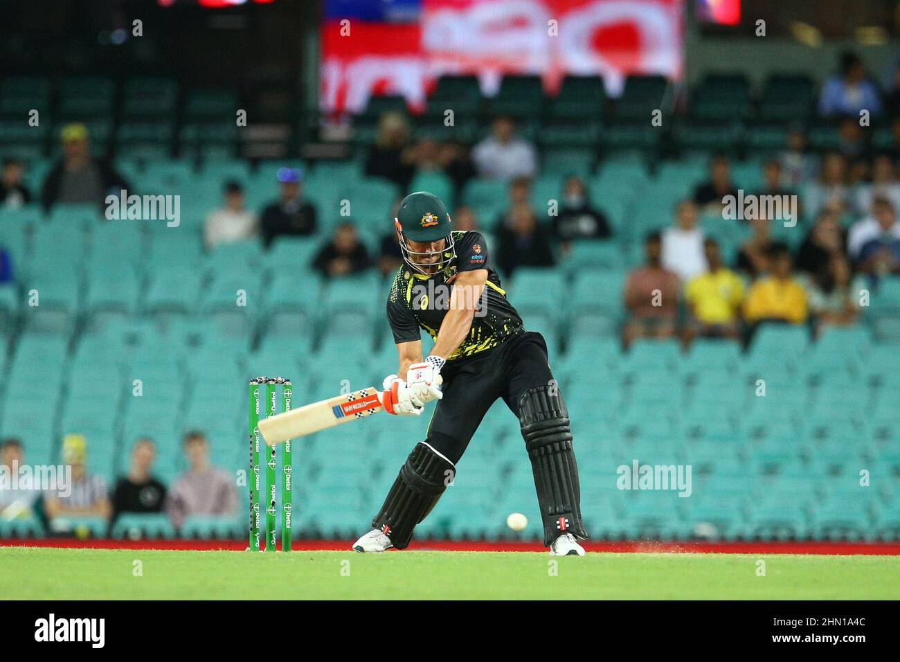 Sydney, Australia. 13th febbraio 2022; Sydney Cricket Ground, Sydney, NSW, Australia; T20 International Cricket, 2nd test, Australia versus Sri Lanka; Marcus Stoinis of Australia batting durante il gioco credito: Action Plus Sports Images/Alamy Live News Foto Stock