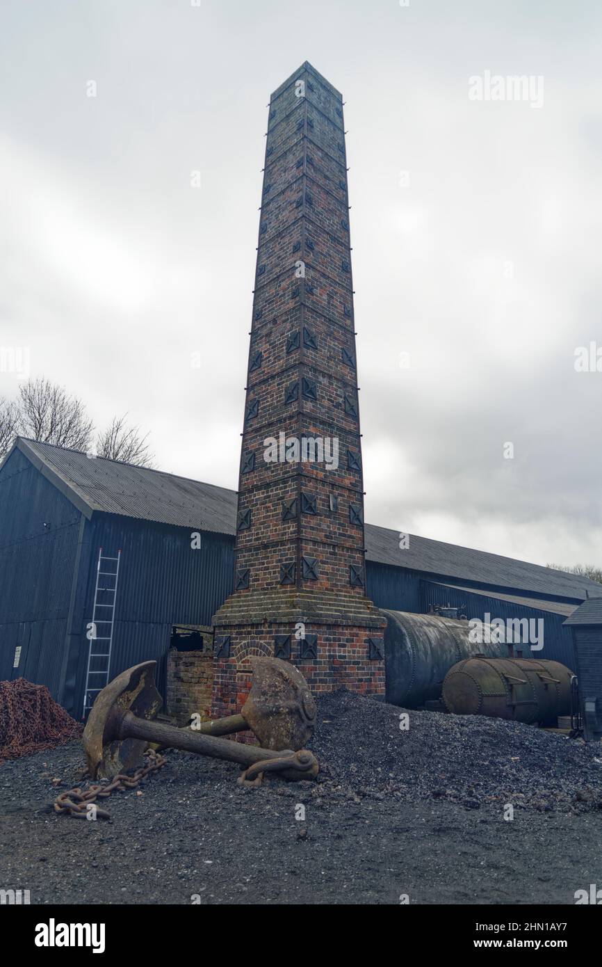 Fabbrica Forge Chimney fatto di mattoni Foto Stock