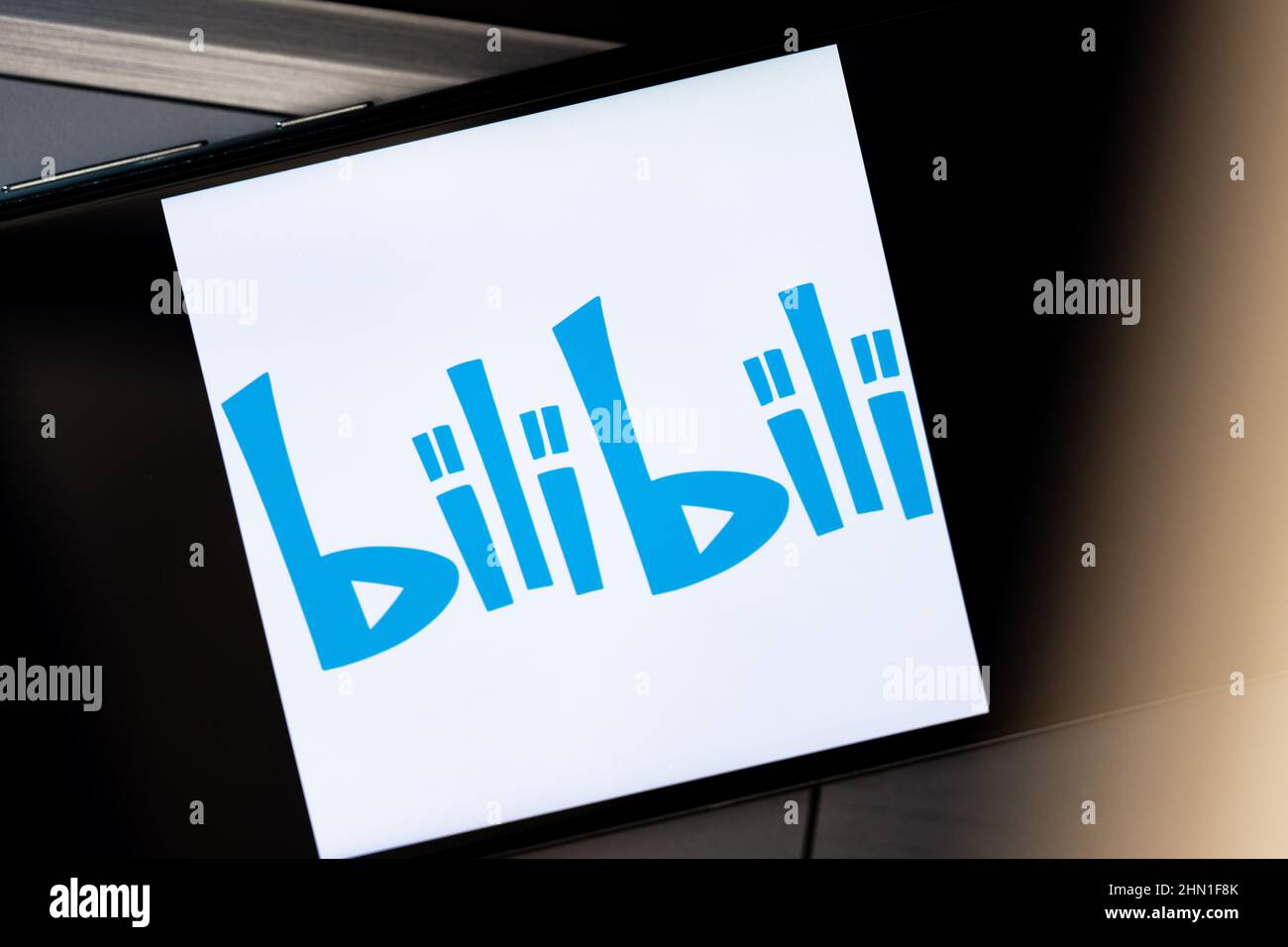 Editoriale bilili. Foto illustrativa per le notizie su Bilibili - un sito di condivisione video Foto Stock