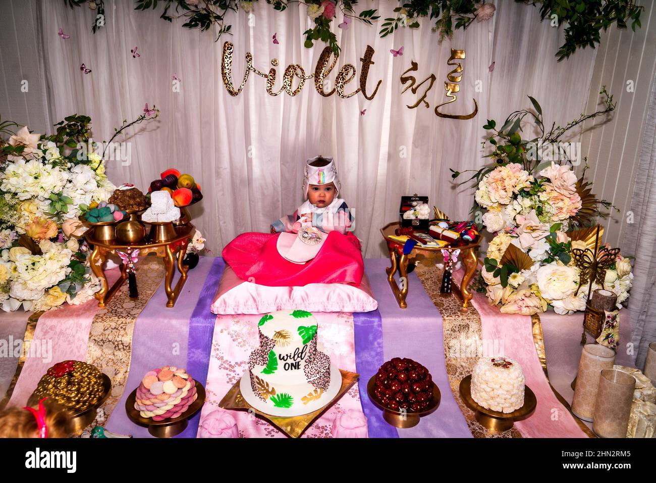 Bambino coreano alla tradizionale festa di compleanno di un anno Foto Stock