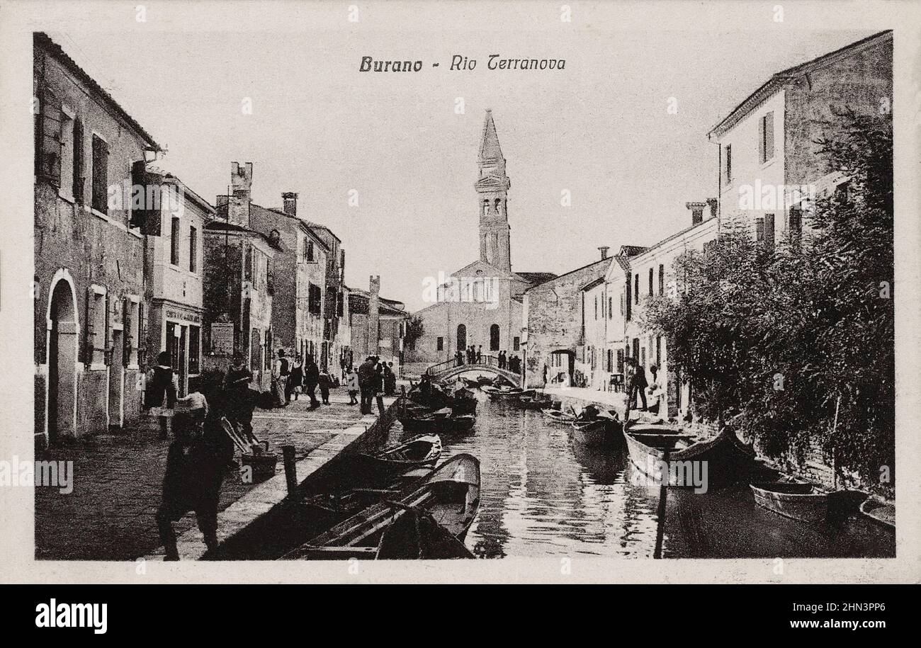 Cartolina d'epoca di Venezia-Burano, Rio Terranova. Italia, ca. 1931 Foto Stock