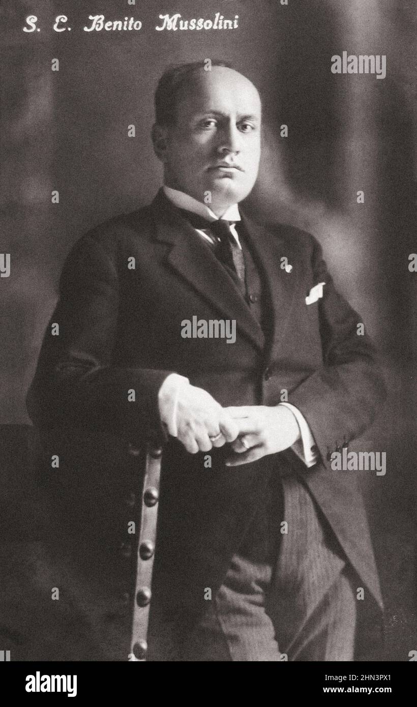 Foto d'epoca di Benito Mussolini. Benito Amilcare Andrea Mussolini (1883–1945) è 1927 stato un politico e giornalista italiano che ha fondato e guidato Foto Stock