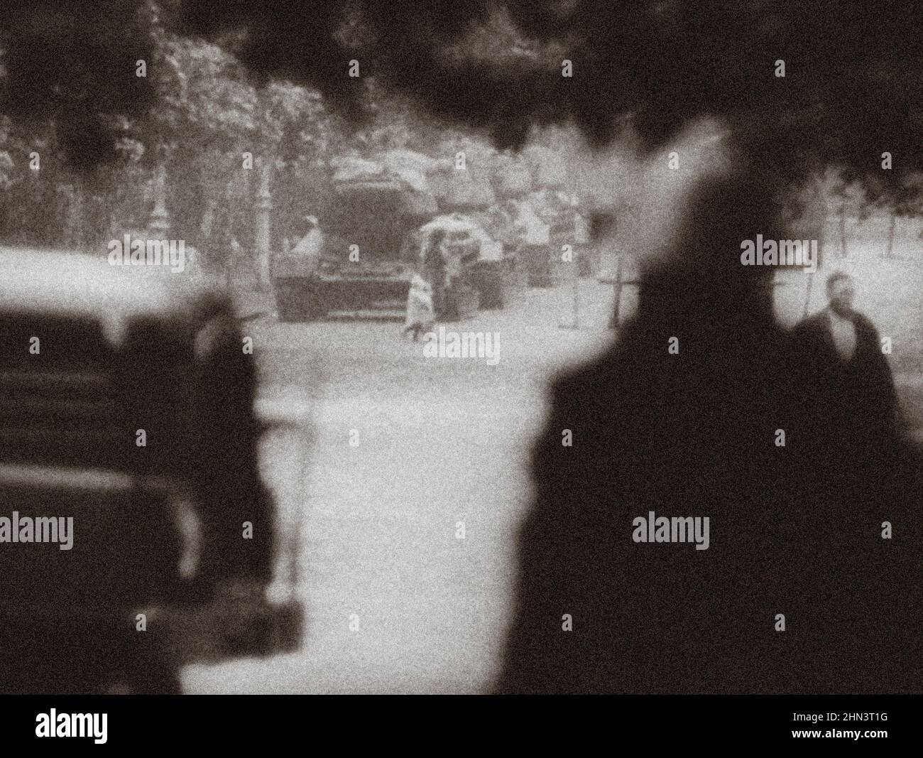 Berlino crisi del 1961. Serie di foto d'archivio raffigura il divieto di viaggio agosto 1961 tra Berlino Est e Ovest e mostra la costruzione di barricate t Foto Stock