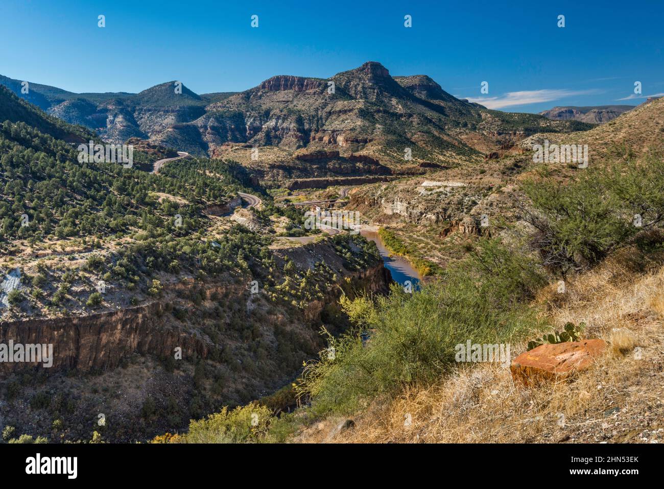 Salt River Canyon, US Route 60, Fort Apache Indian Reservation, Eastern High Country, Arizona, USA Foto Stock