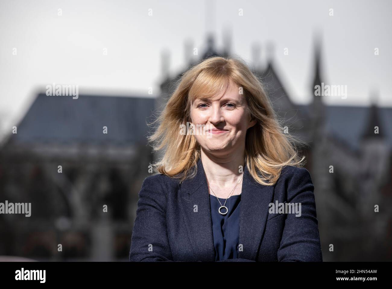 Rosie Duffield, deputato laburista di 50 anni per Canterbury, che è stato intimidito sui social media da attivisti politici locali. Whitehall, Londra, Regno Unito Foto Stock