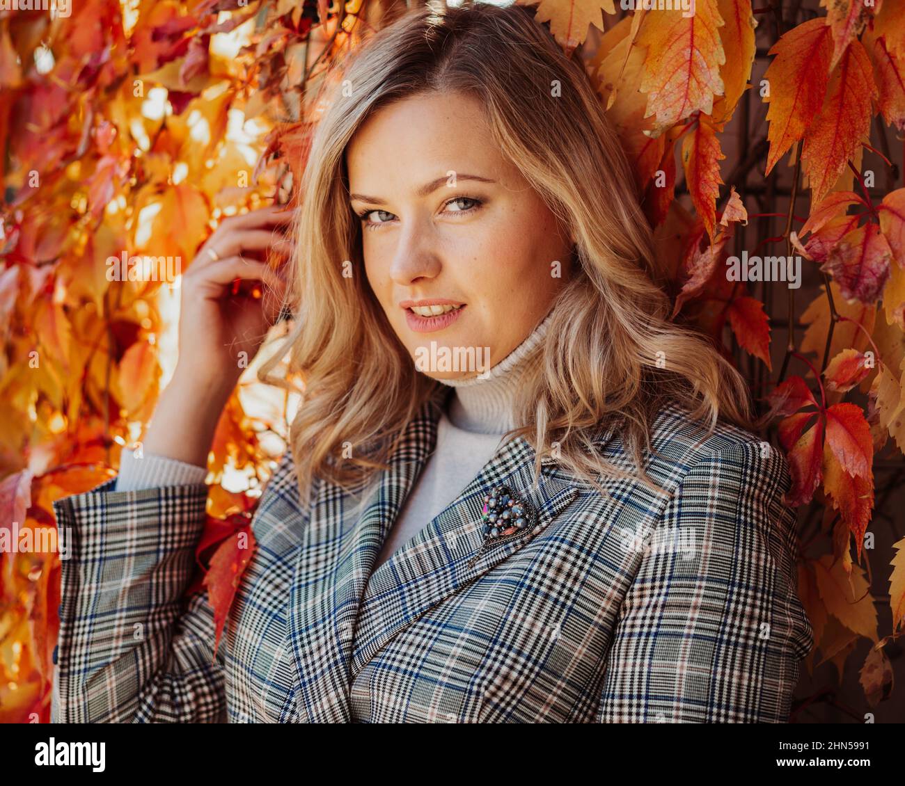 Giacca A Scacchi Lunga IQYU – Trench Di Lana Elegante, Slim Fit, Cappotto Invernale Da Donna