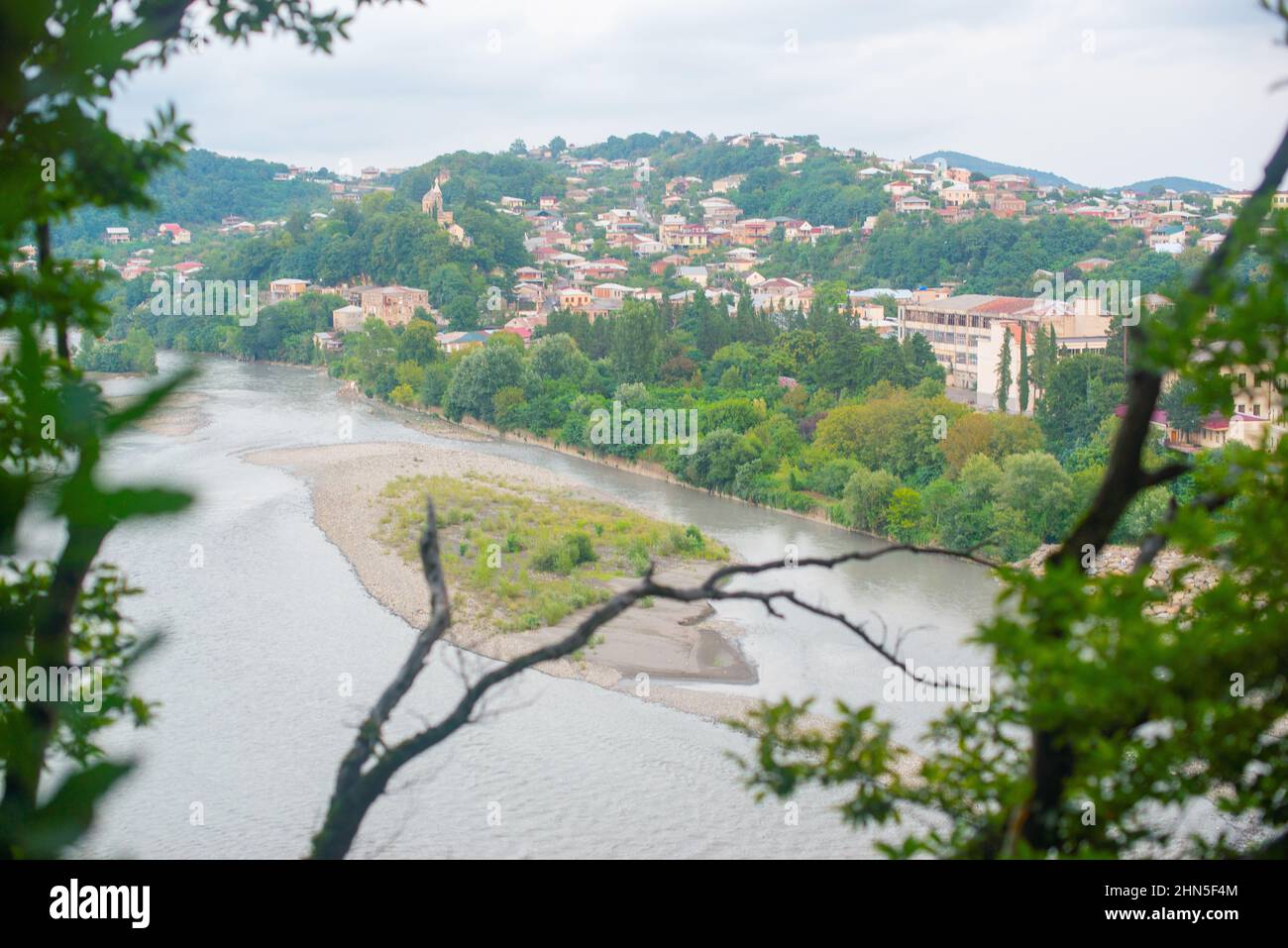 vista dei fiumi dalla collina in kutaisi Foto Stock