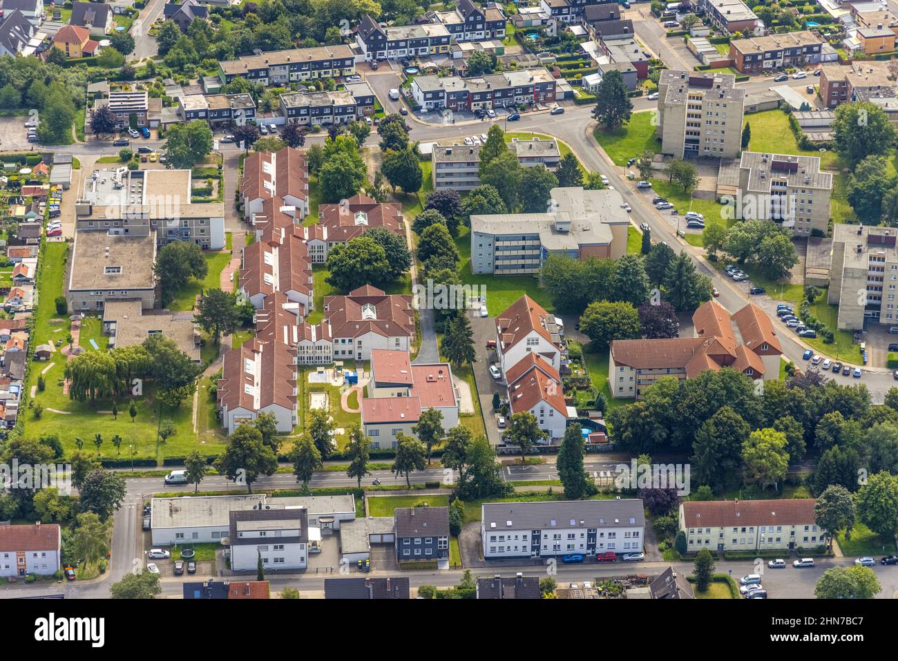 Vista aerea, centro per anziani Hermann-Görlitz e asilo presso l'AWO di Bergkamen, zona della Ruhr, Renania settentrionale-Vestfalia, Germania, casa di riposo, B Foto Stock