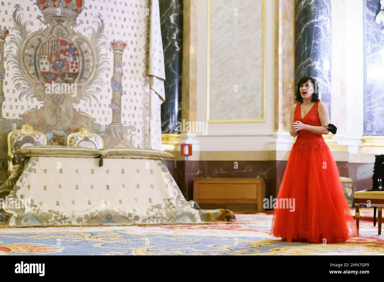 Madrid, Spagna. 14th Feb 2022. Il soprano Marivi Blasco si esibisce durante il concerto di Musica dei tempi di Caravaggio nella cappella del Palazzo reale di Madrid. (Foto di Atilano Garcia/SOPA Images/Sipa USA) Credit: Sipa USA/Alamy Live News Foto Stock