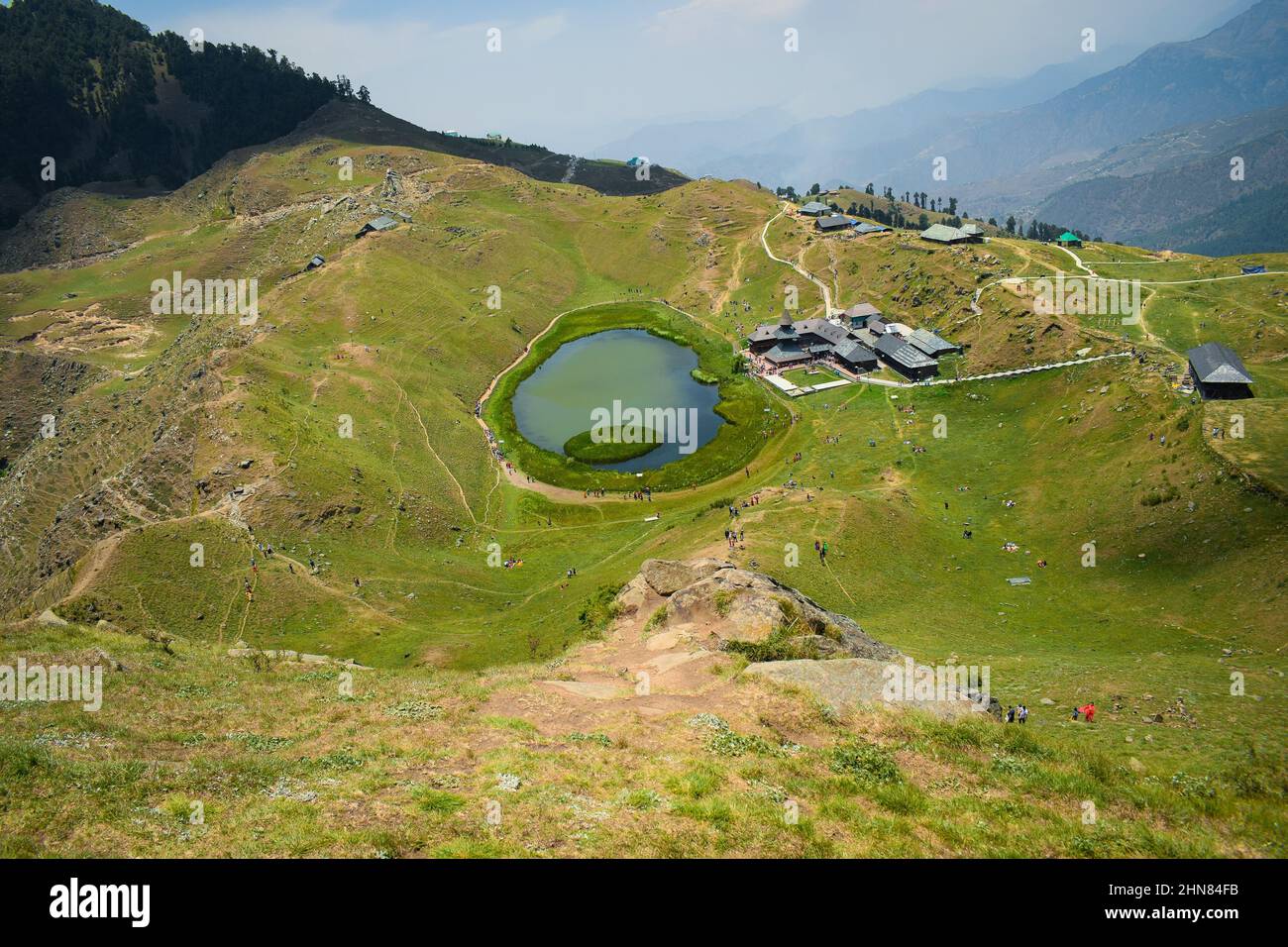 Luoghi incredibili in India. Prashar rishi tempio di Himachal pradesh Foto Stock