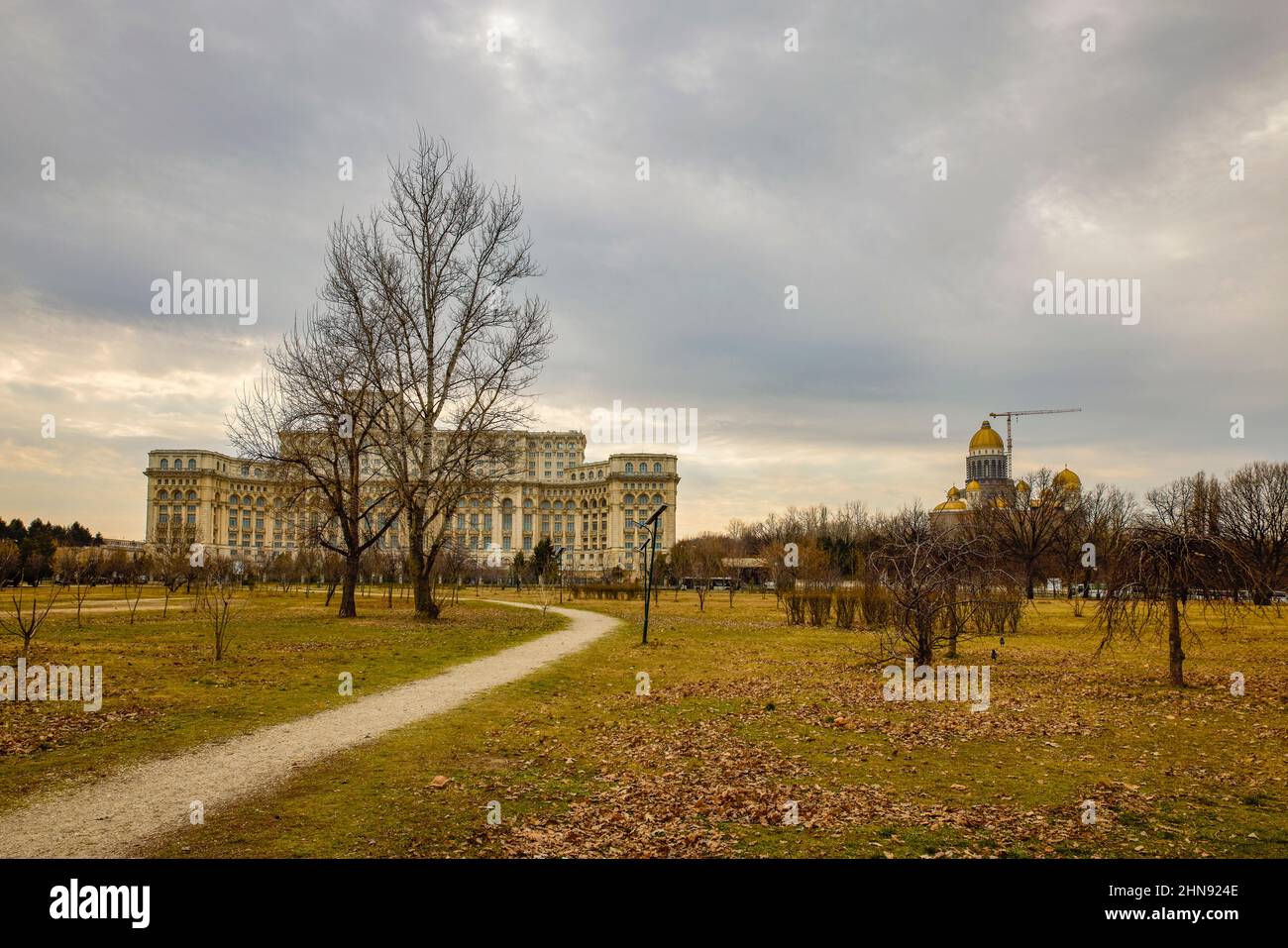 Bucarest, Romania 13 febbraio 2022.Palazzo del Parlamento (noto prima della rivoluzione del 1989 come la Casa della Repubblica o la Casa del popolo Foto Stock