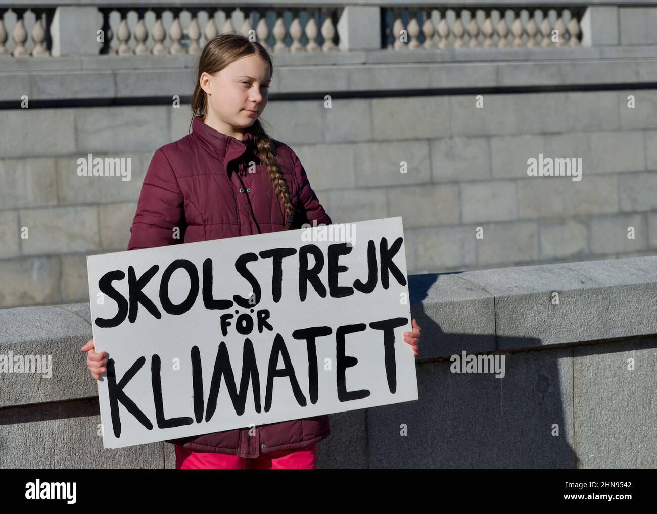 STOCCOLMA, SVEZIA - 22 MARZO 2019: Greta Thunberg dimostra al di fuori del Parlamento svedese. Foto Stock