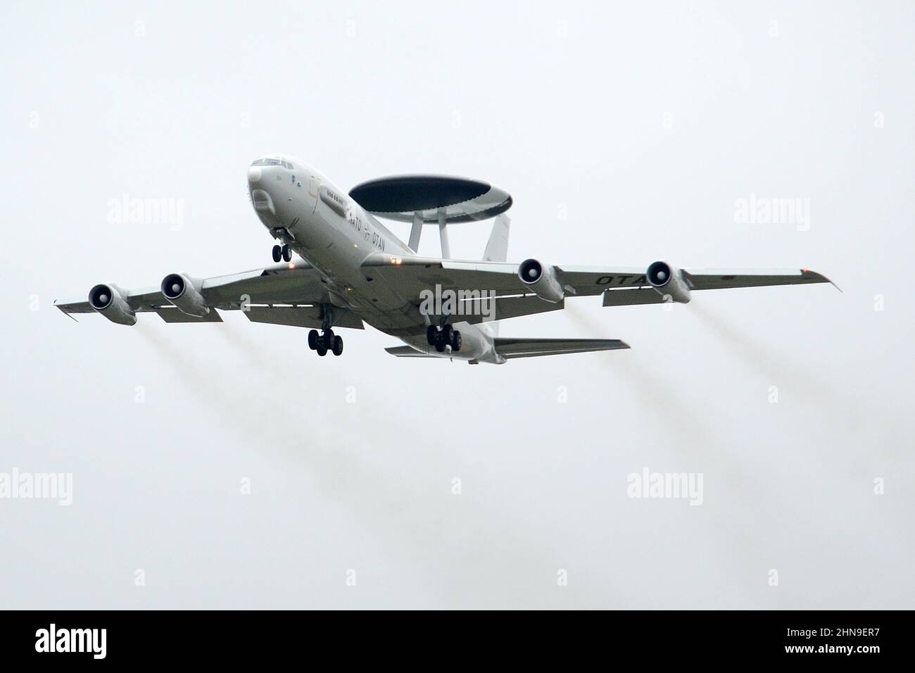 NATO Boeing e-3 Sentry Airborne allerta e controllo rapido aeromobili AWACS Foto Stock