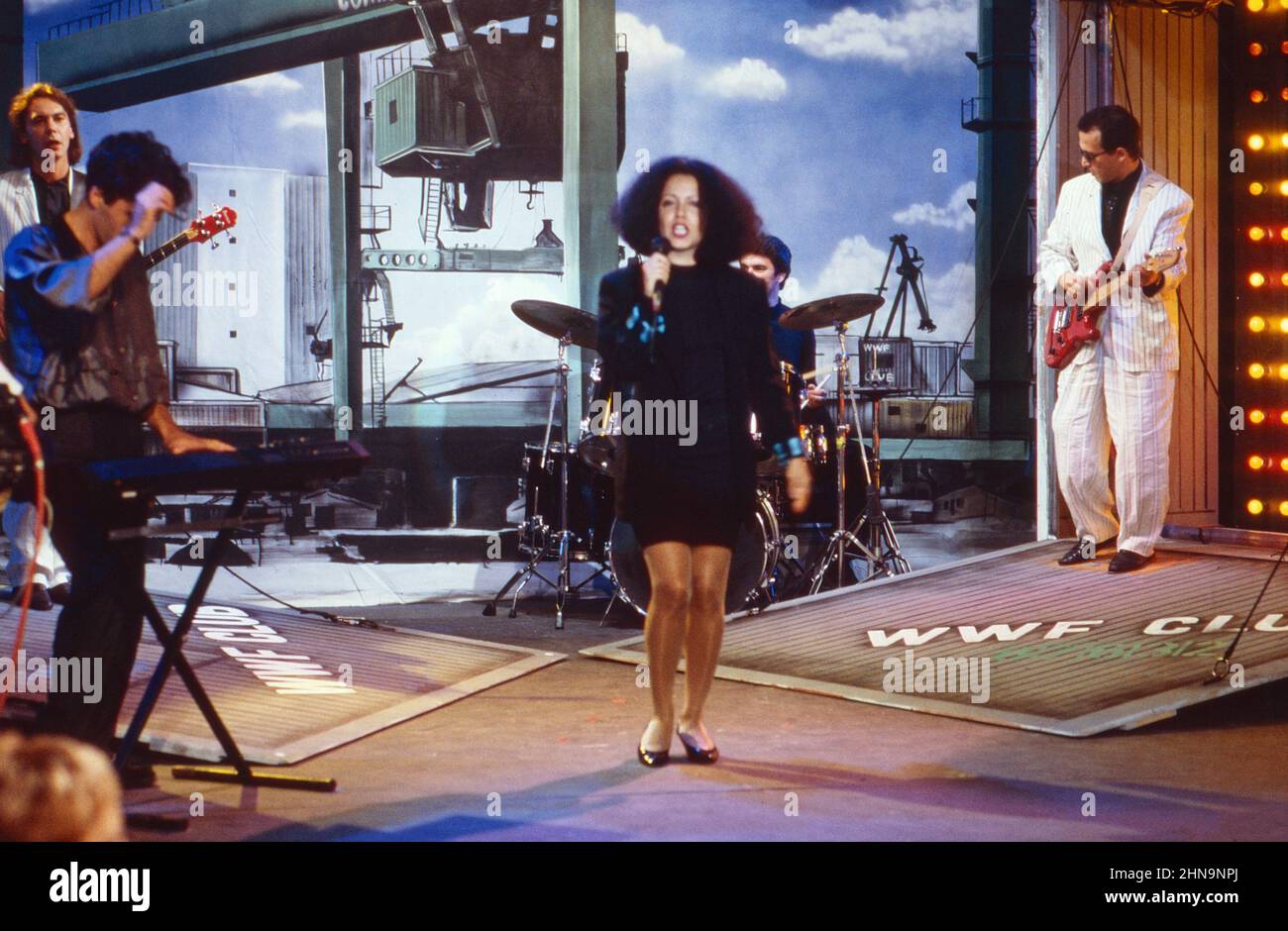Matia Bazar, italienische Pop-Gruppe mit Sängerin Antonella Ruggiero, 1987. Matia Bazar, gruppo pop italiano con cantante Antonella Ruggiero, 1987. Foto Stock