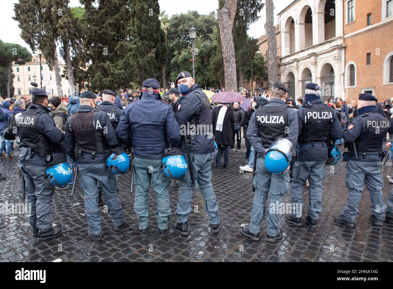 Manifestazione in Piazza Venezia a Roma organizzata dal movimento "No Green Pass" (Foto di Matteo Nardone / Pacific Press/Sipa USA) Foto Stock