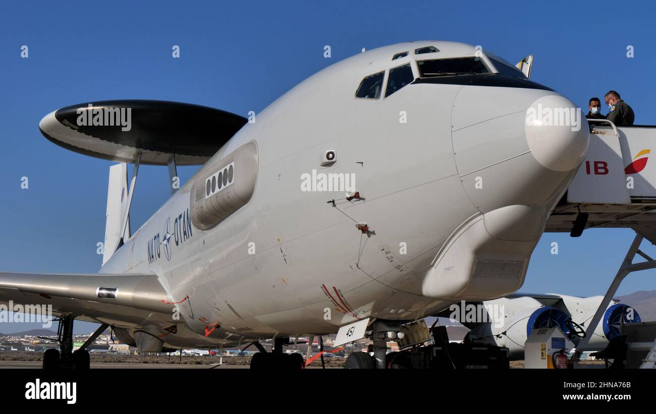 Isole Gran Canaria Spagna OTTOBRE, 21, 2021 controllo di controllo di sorveglianza e velivoli di comunicazione con cupola radar rotante. Boeing e-3 Sentry AWAC Foto Stock