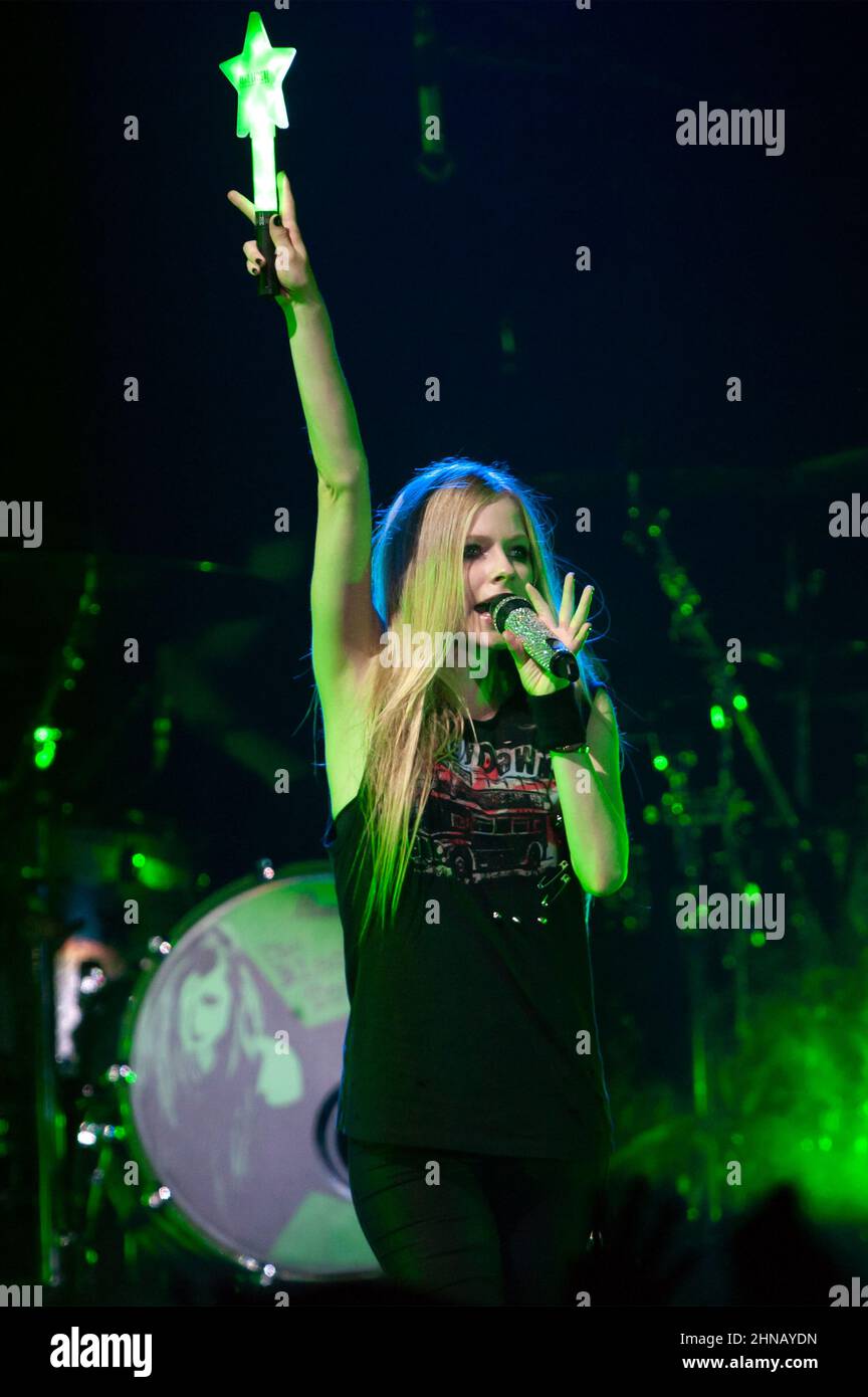 Milano Italia 2011-09-11 : Concerto dal vivo della cantante Avril Lavigne al Forum Assago Foto Stock