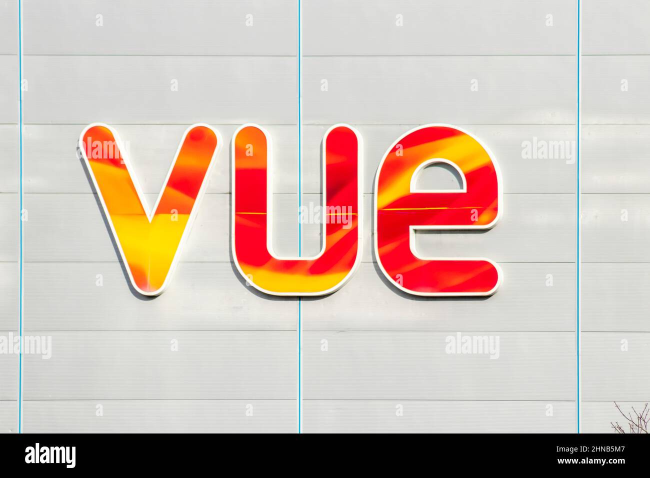 Segno e logo della catena Vue di cinema o cinema nel Regno Unito Foto Stock