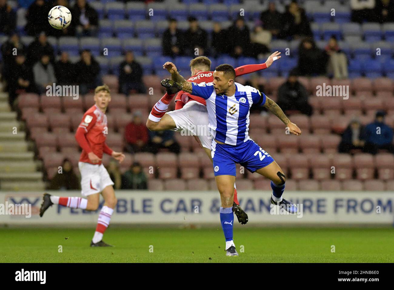 WIGAN, REGNO UNITO. FEB 15th Josh Magennis del Wigan Athletic Football