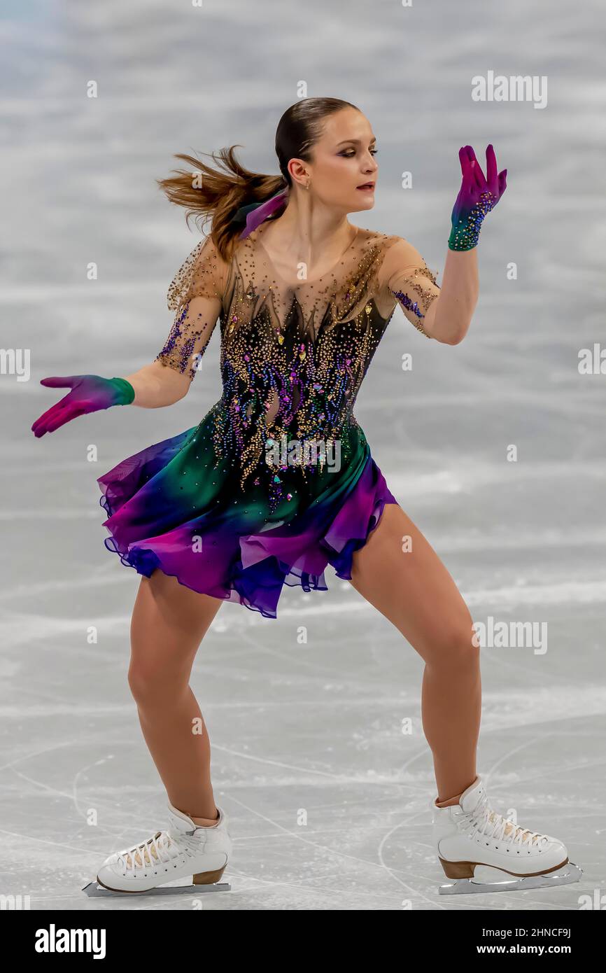 Pechino, Hebei, Cina. 15th Feb 2022. Ekaterina RYABOVA (AZE) si esibisce nella competizione Women Figure Skating Single Skating Short Program presso lo Stadio al coperto Capital durante le Olimpiadi invernali di Pechino 2022 a Pechino, Hebei, Cina. (Credit Image: © Walter G. Arce Sr./ZUMA Press Wire) Foto Stock